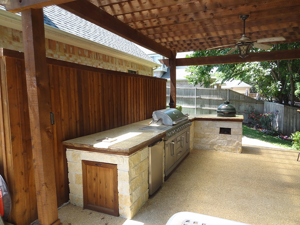 Outdoor Kitchens & Patio Covers
